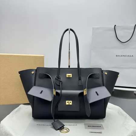 バレンシアガ ハンドバッグ