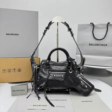 バレンシアガ ハンドバッグ