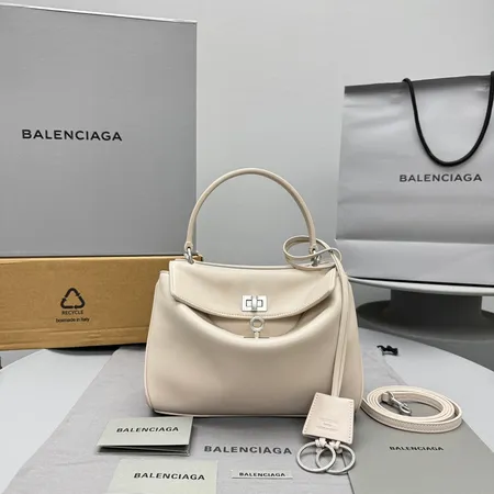 バレンシアガ ハンドバッグ