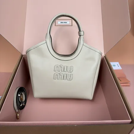 ミュウミュウ ハンドバッグ