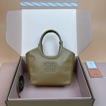 ミュウミュウ ハンドバッグ