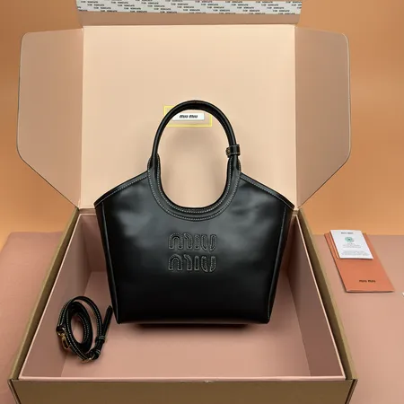 ミュウミュウ ハンドバッグ