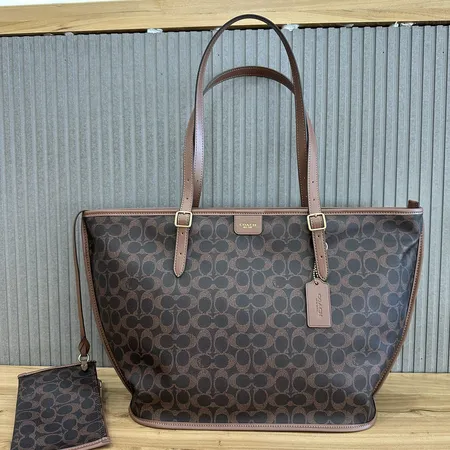 コーチ ハンドバッグ