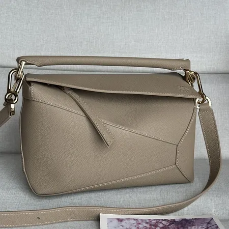 ロエベ ハンドバッグ