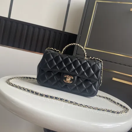 シャネル ハンドバッグ