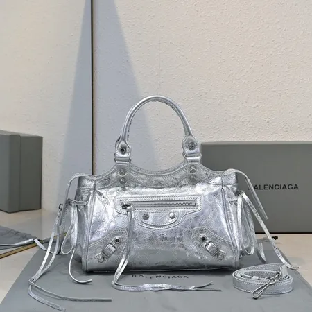 バレンシアガ ハンドバッグ