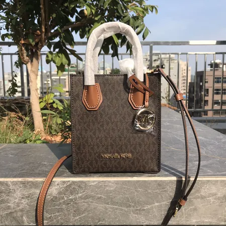 マイケルコース ハンドバッグ