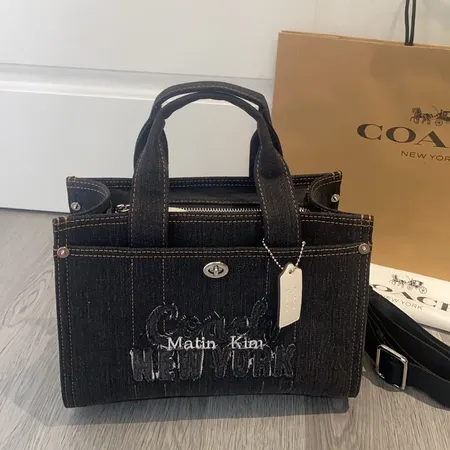 コーチ ハンドバッグ