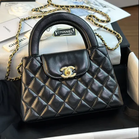 シャネル ハンドバッグ