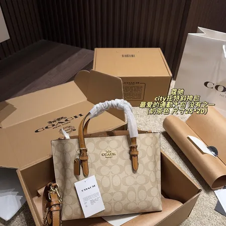 コーチ ハンドバッグ