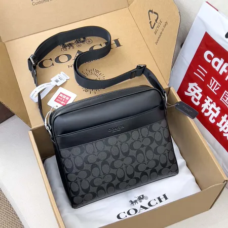 コーチ ショルダーバッグ