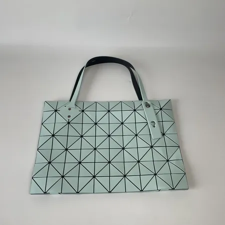 イッセイ ミヤケ ハンドバッグ