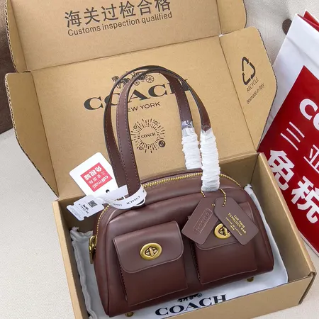 コーチ ハンドバッグ