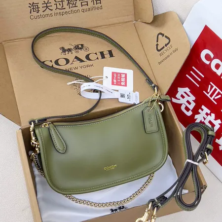 コーチ ショルダーバッグ