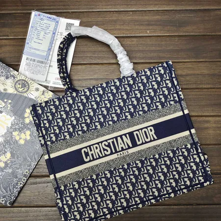 ディオール ハンドバッグ