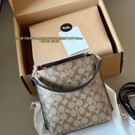 コーチ ハンドバッグ