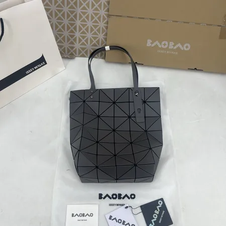 イッセイ ミヤケ ハンドバッグ