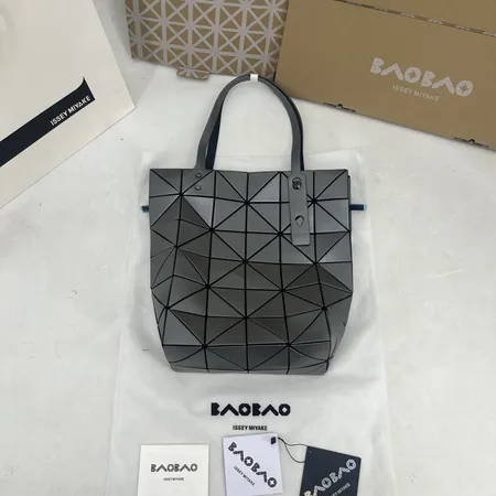 イッセイ ミヤケ ハンドバッグ