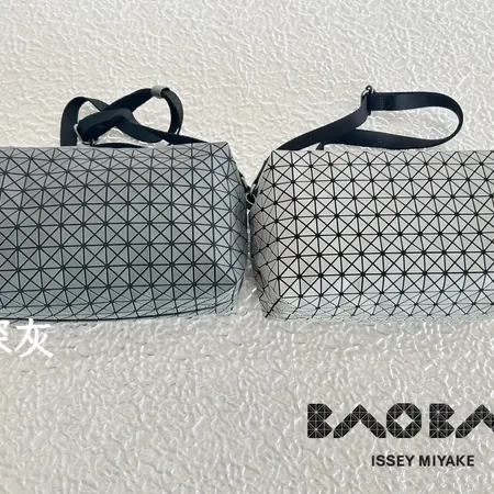イッセイ ミヤケ ショルダーバッグ