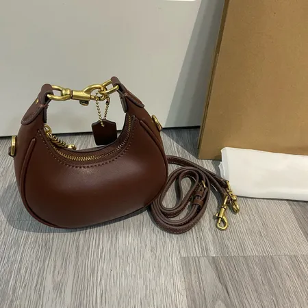 コーチ ショルダーバッグ