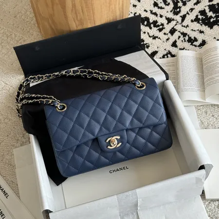 シャネル ショルダーバッグ