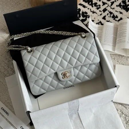 シャネル ショルダーバッグ