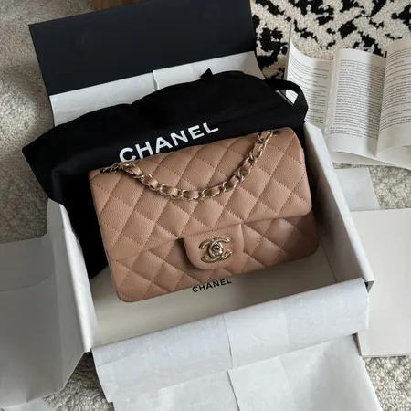 シャネル ショルダーバッグ