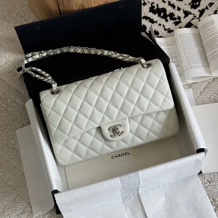 シャネル ショルダーバッグ