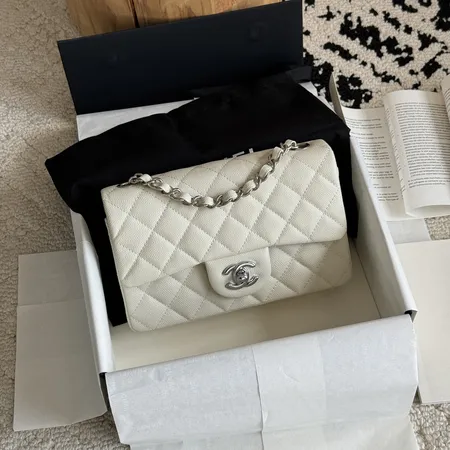 シャネル ショルダーバッグ