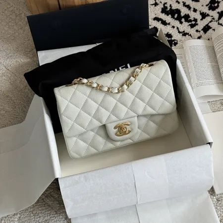 シャネル ショルダーバッグ