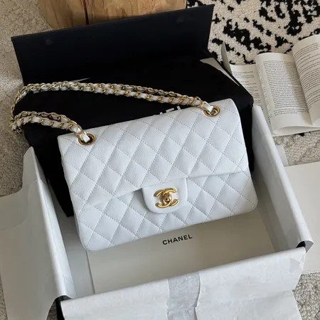 シャネル ショルダーバッグ