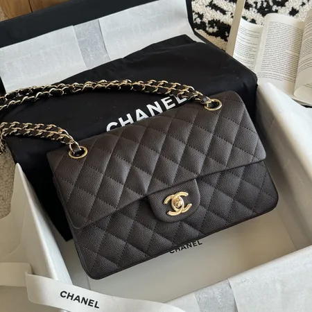 シャネル ショルダーバッグ