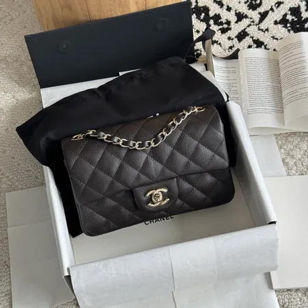 シャネル ショルダーバッグ