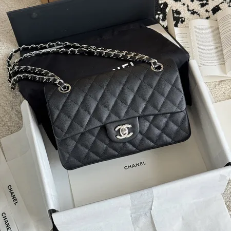 シャネル ショルダーバッグ