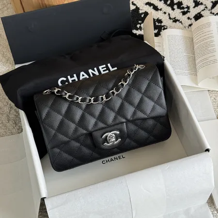 シャネル ショルダーバッグ