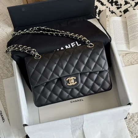 シャネル ショルダーバッグ