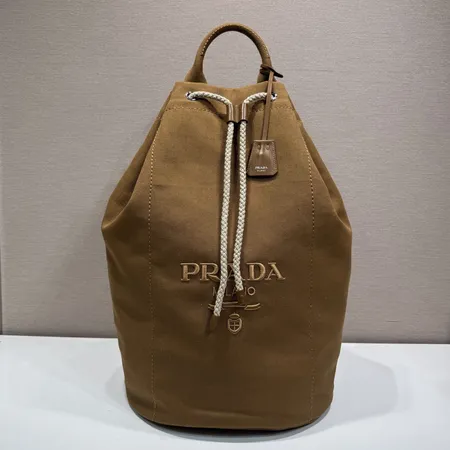 プラダ ハンドバッグ