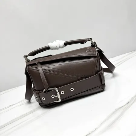 ロエベ ハンドバッグ