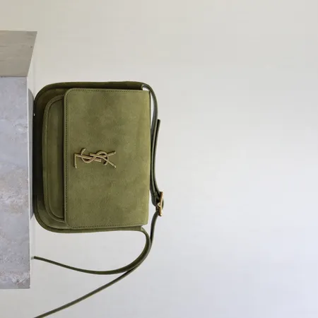 イブサンローラン ショルダーバッグ