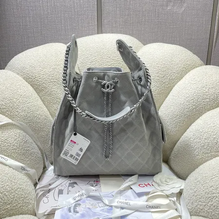 シャネル ショルダーバッグ