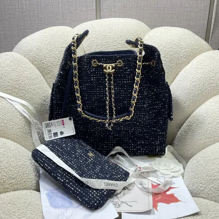 シャネル ショルダーバッグ