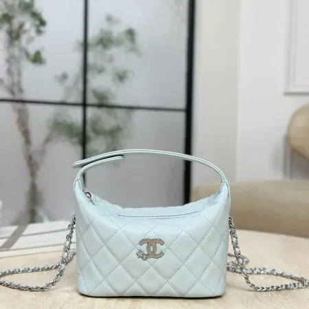 シャネル ハンドバッグ