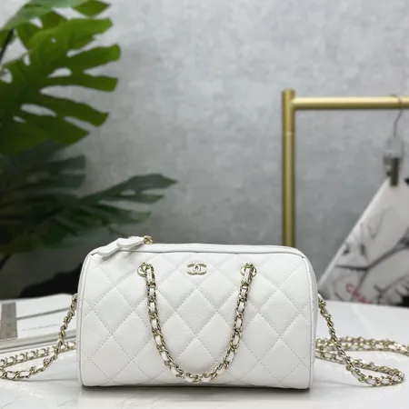 シャネル ハンドバッグ