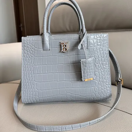 バーバリー ス ハンドバッグ