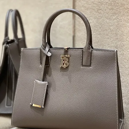 バーバリー ス ハンドバッグ