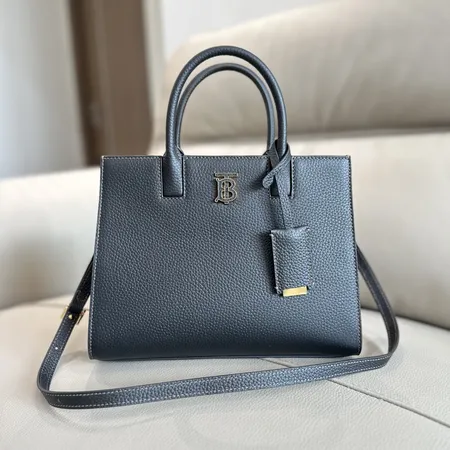 バーバリー ス ハンドバッグ