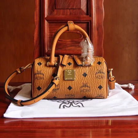 エムシーエム ハンドバッグ