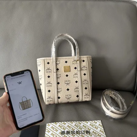 エムシーエム ハンドバッグ