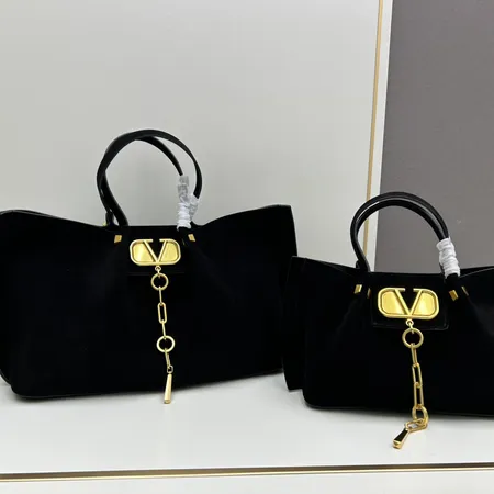 ヴァレンティノ ハンドバッグ