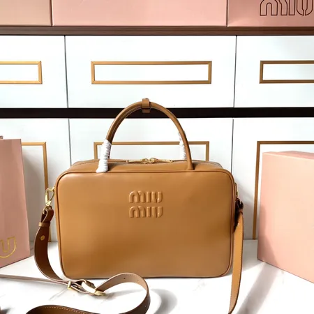 ミュウミュウ ショルダーバッグ